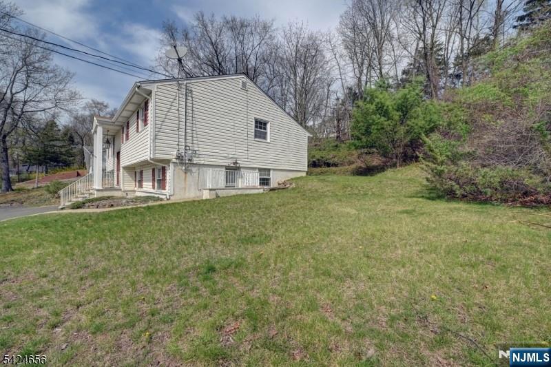 1006 Black Oak Ridge Road Wayne, NJ 07470 - Photo 2 of 29