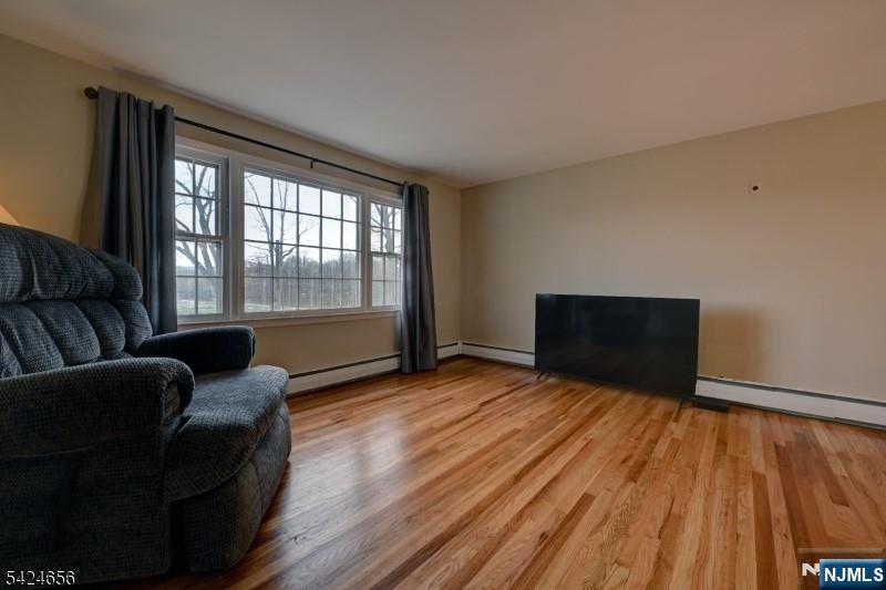 1006 Black Oak Ridge Road Wayne, NJ 07470 - Photo 5 of 29