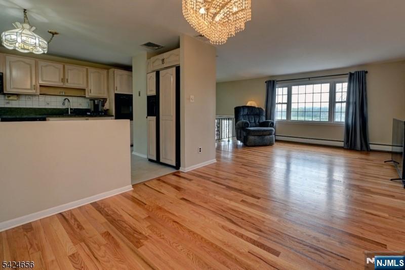 1006 Black Oak Ridge Road Wayne, NJ 07470 - Photo 6 of 29