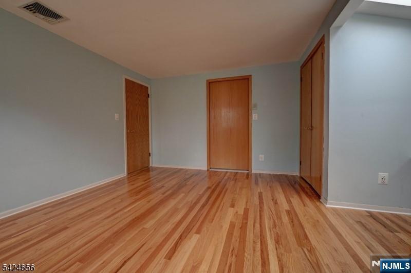 1006 Black Oak Ridge Road Wayne, NJ 07470 - Photo 9 of 29