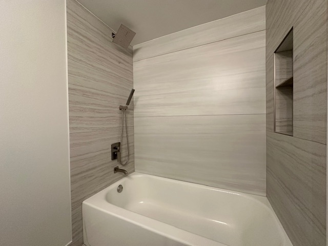 141 Shoreline Road, Unit B Lake Barrington, IL 60010 - Photo 21 of 47 Gallery Image 21