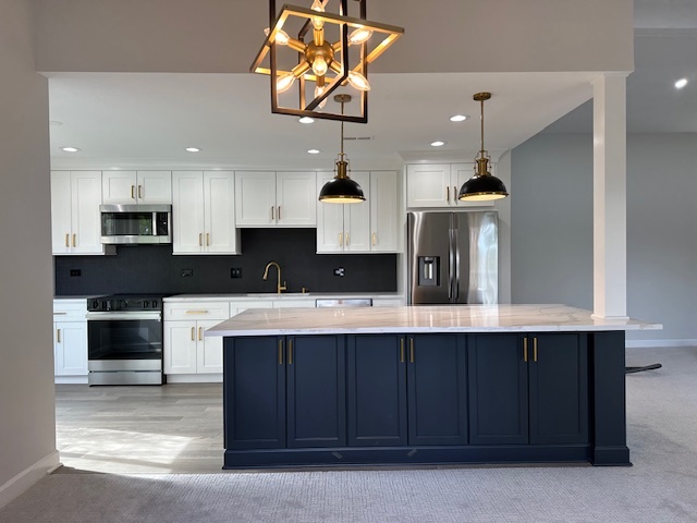 141 Shoreline Road, Unit B Lake Barrington, IL 60010 - Photo 5 of 47 Gallery Image 5