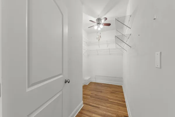 $599,900 | 204 Amherst Circle, Oswego, IL 60543