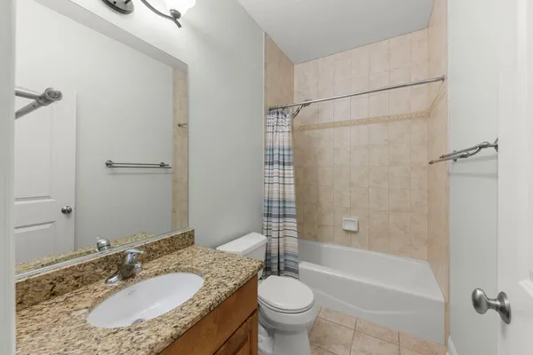 $599,900 | 204 Amherst Circle, Oswego, IL 60543