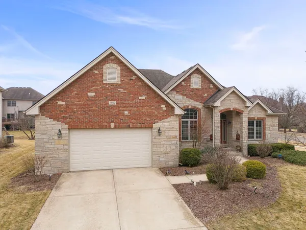 $599,900 | 204 Amherst Circle, Oswego, IL 60543