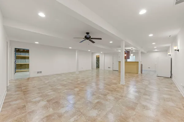 $599,900 | 204 Amherst Circle, Oswego, IL 60543