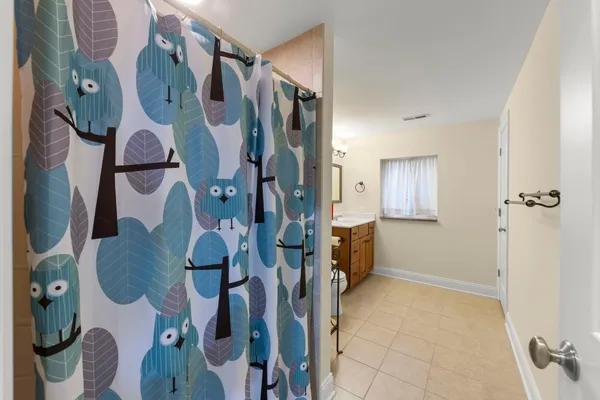 $599,900 | 204 Amherst Circle, Oswego, IL 60543