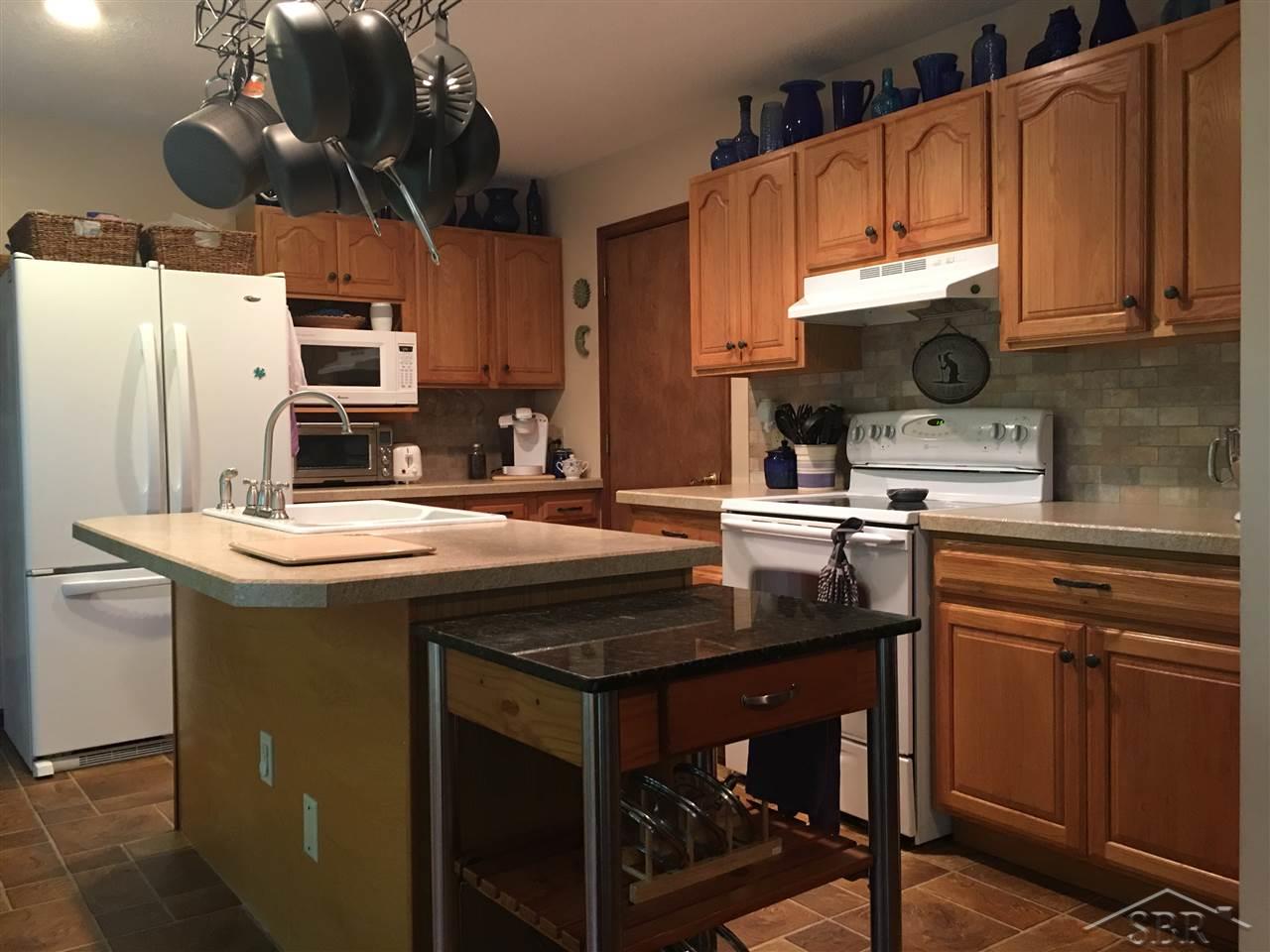 5051 Rathbun Road Birch Run, MI 48415 - Photo 5 of 18 31331057-4.JPG