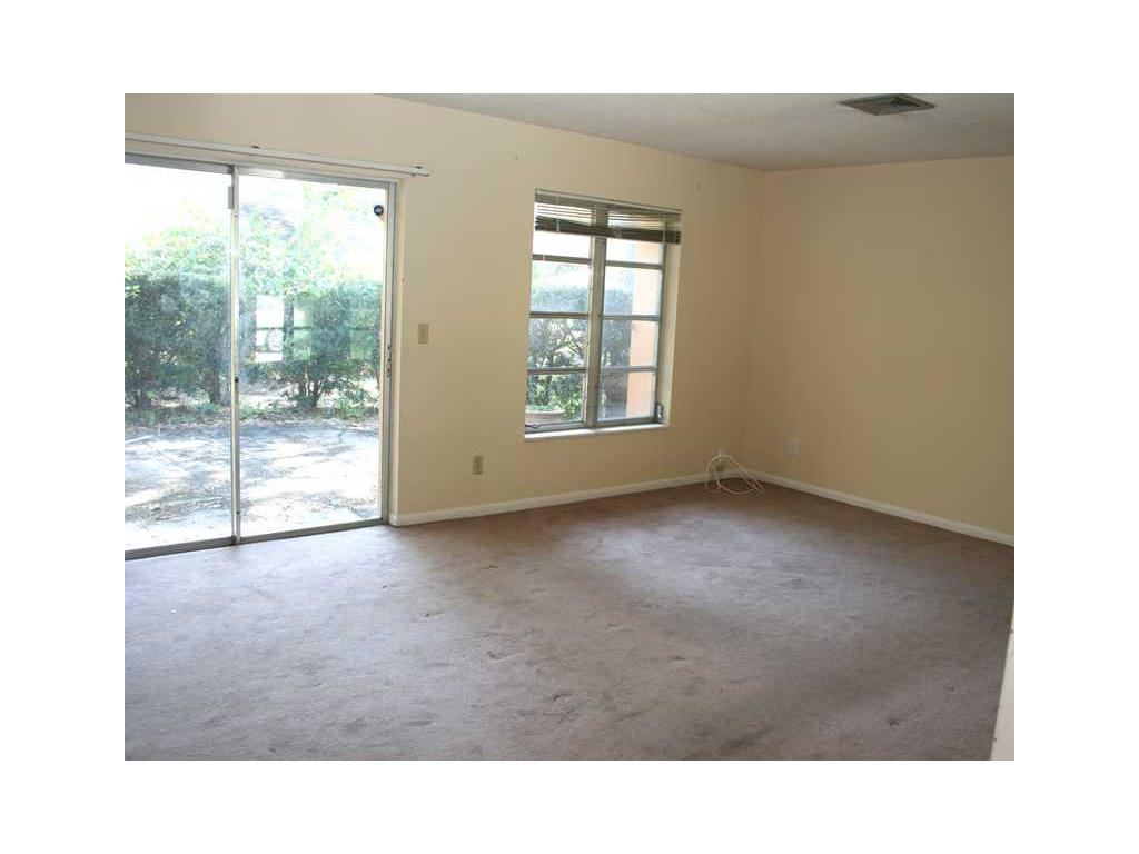 355 Fiddlewood Road Vero Beach, FL 32963 - Photo 14 of 32 Gallery Image 14