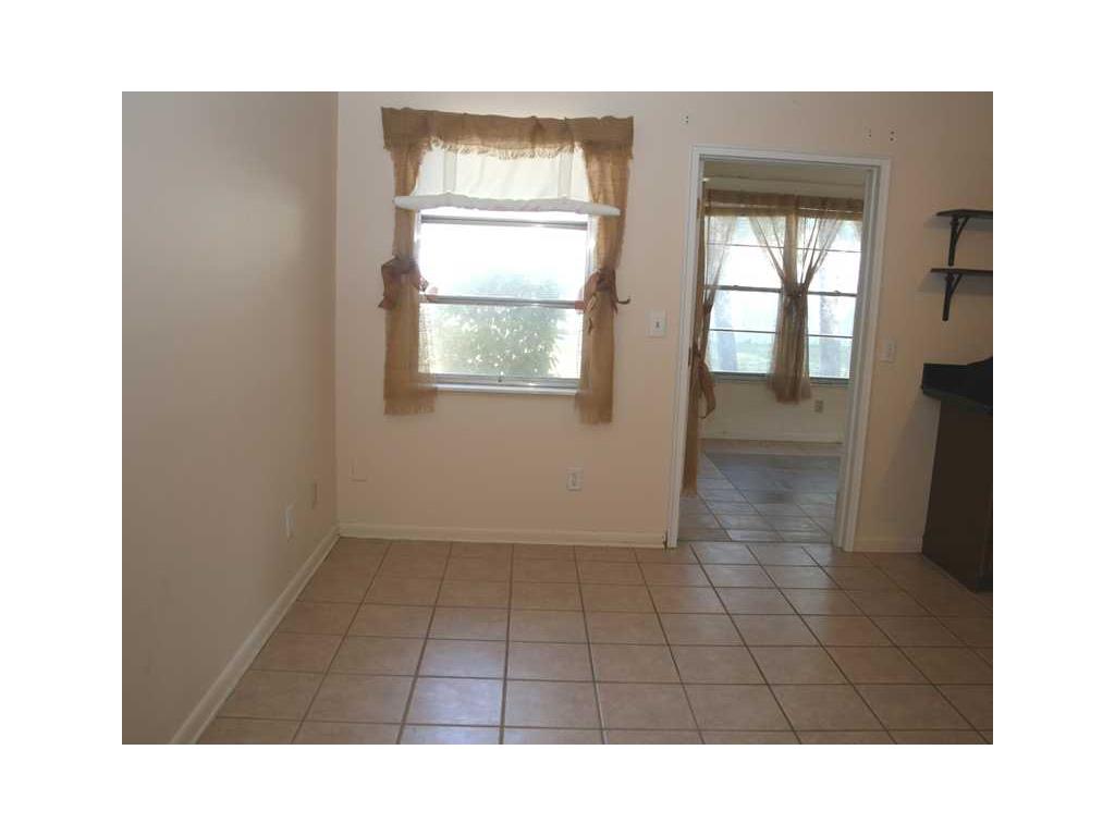 355 Fiddlewood Road Vero Beach, FL 32963 - Photo 17 of 32 Gallery Image 17