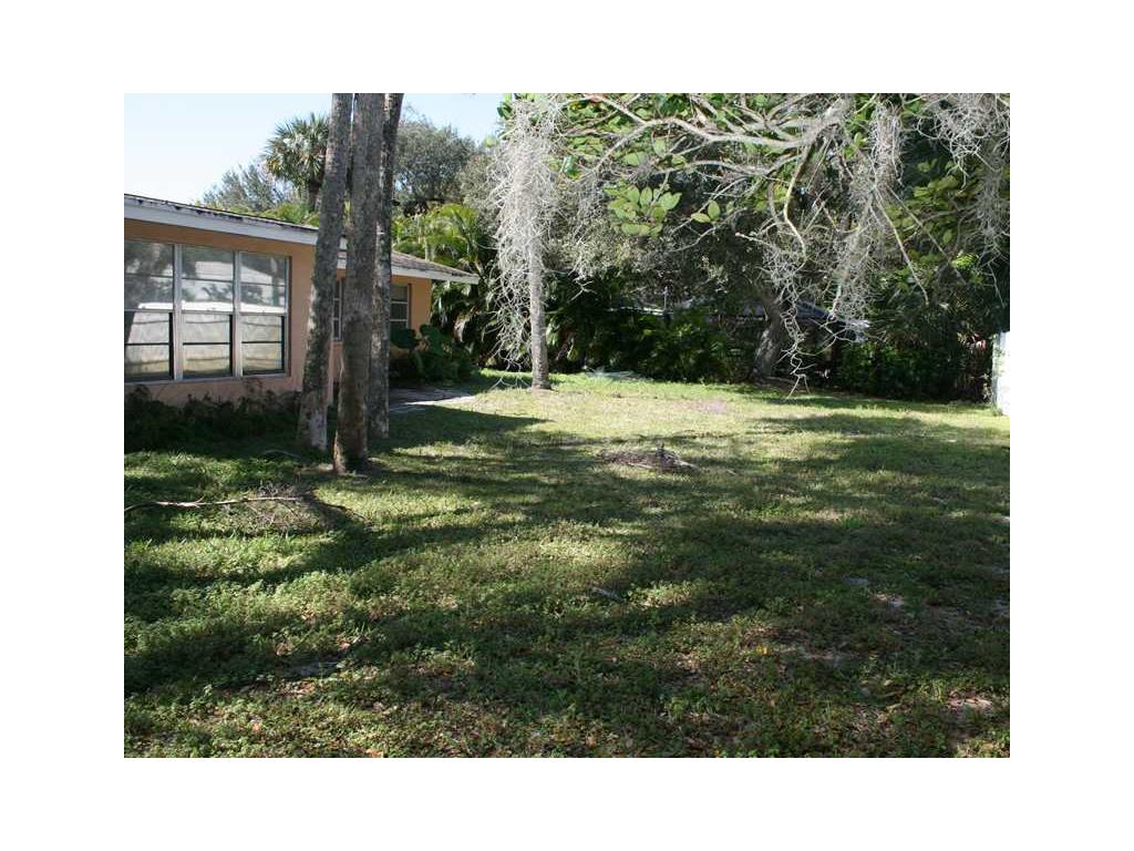 355 Fiddlewood Road Vero Beach, FL 32963 - Photo 28 of 32 Gallery Image 28