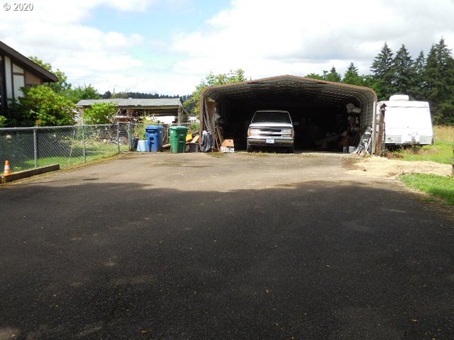 17993 South Strowbridge Road Oregon City, OR 97045 - Photo 16 of 31
