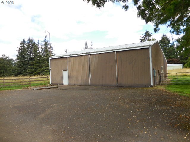 17993 South Strowbridge Road Oregon City, OR 97045 - Photo 3 of 31