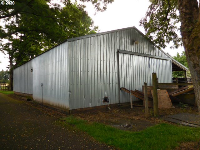 17993 South Strowbridge Road Oregon City, OR 97045 - Photo 10 of 31
