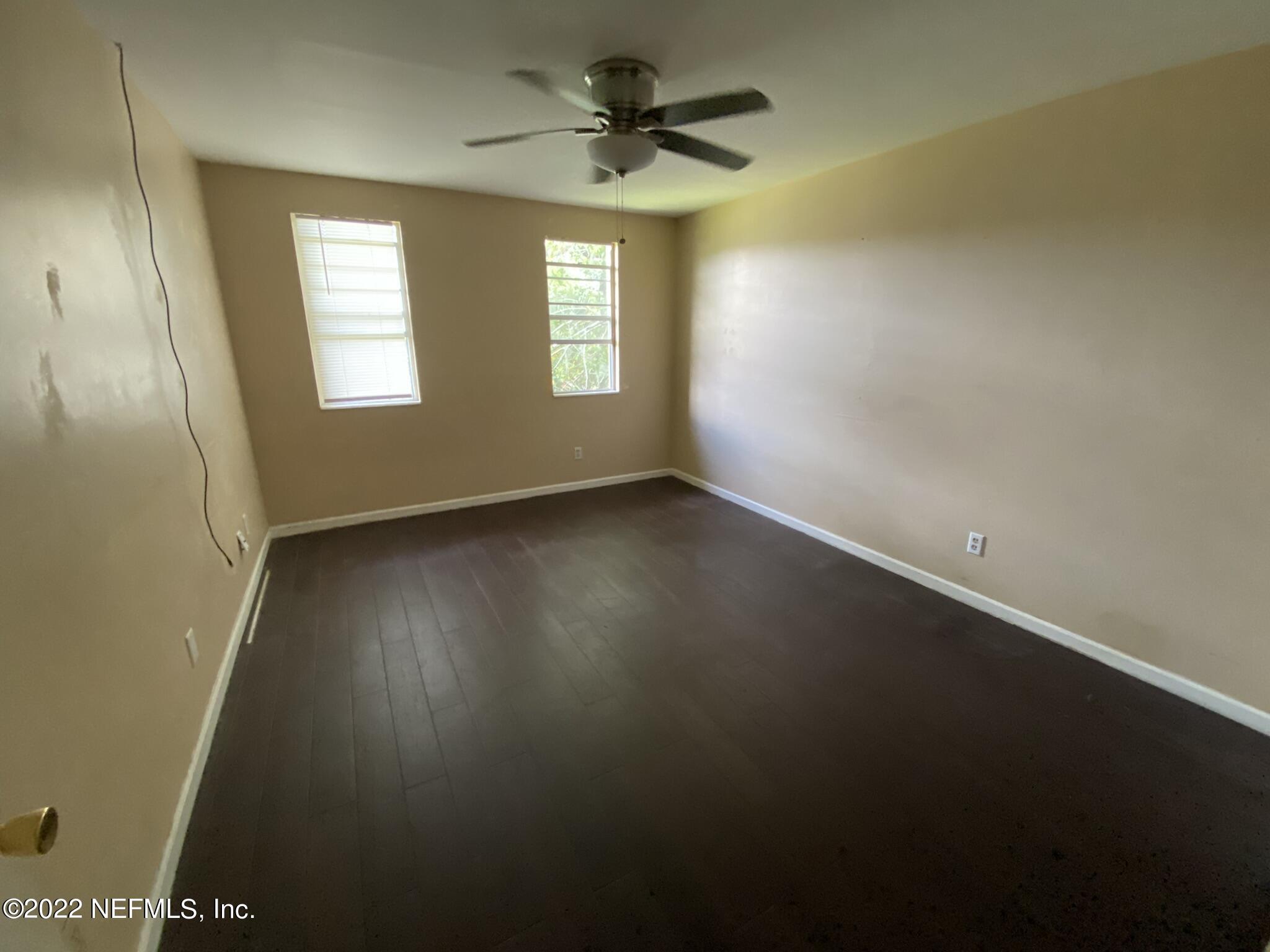 1607 El Prado Road, Unit 4 Jacksonville, FL 32216 - Photo 8 of 11 5D814319-9BA8-4F7D-A592-5028C0E5281E