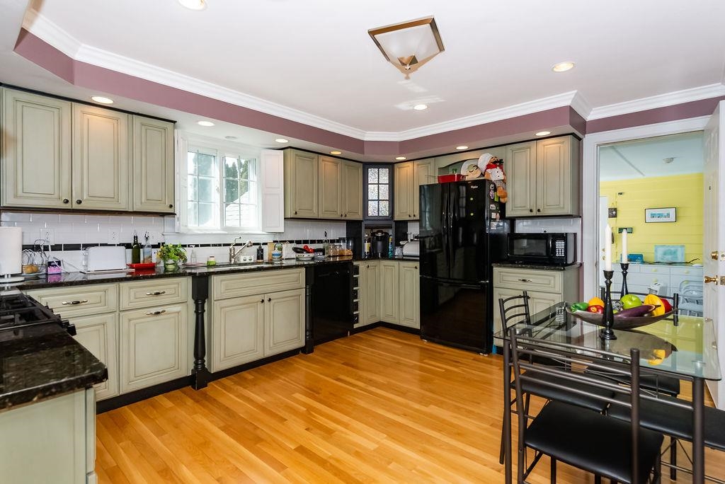111 Gulf Road Dover, NH 03820 - Photo 10 of 40