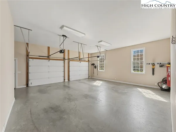 $634,900 | 362 Mountain Shadows Drive, Purlear, NC 28665