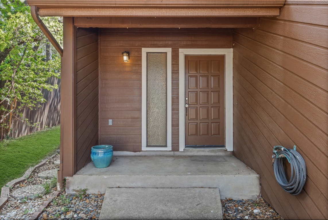 8113 Baywood Drive, Unit A Austin, TX 78759 - Photo 3 of 29 a view of outdoor space