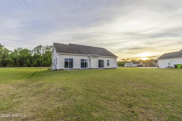 $2,100 | 301 Antioch Lakes Road, New Bern, NC 28560