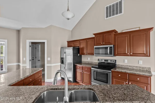 $2,100 | 301 Antioch Lakes Road, New Bern, NC 28560