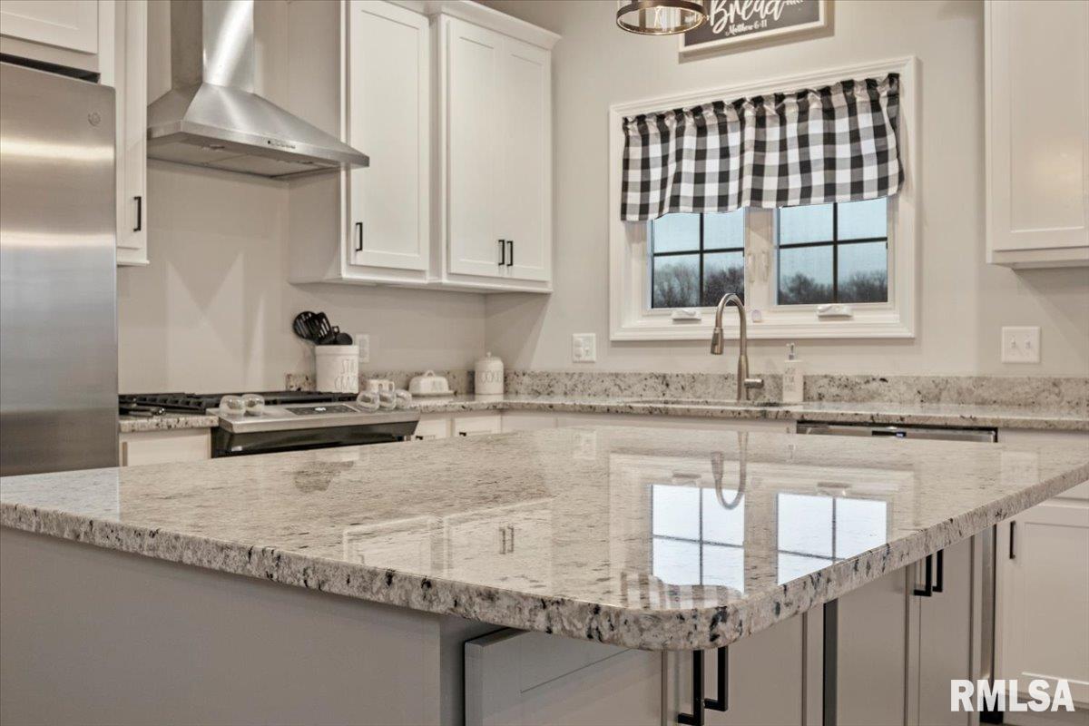 1420 Lake Pointe Court Springfield, IL 62712 - Photo 15 of 41 Gallery Image 15