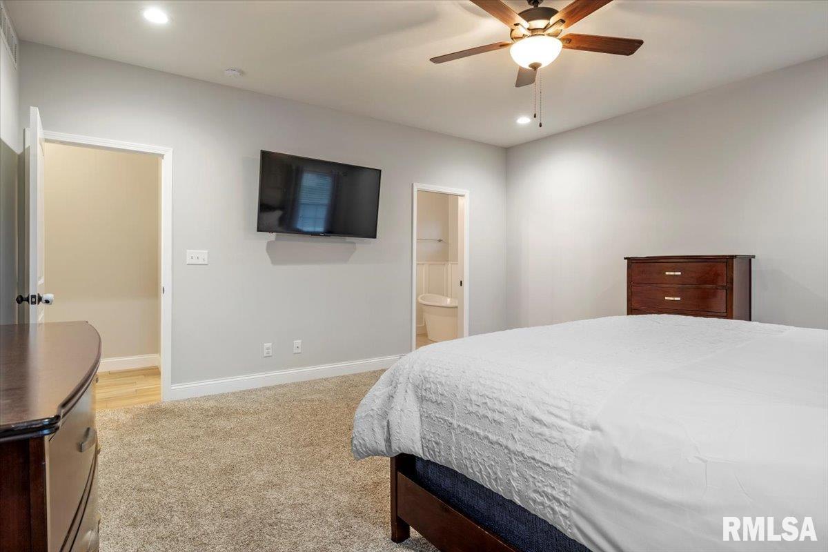 1420 Lake Pointe Court Springfield, IL 62712 - Photo 19 of 41 Gallery Image 19