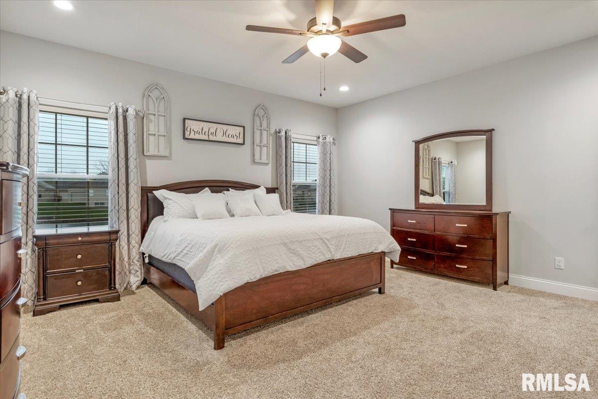 1420 Lake Pointe Court Springfield, IL 62712 - Photo 21 of 41 Gallery Image 21