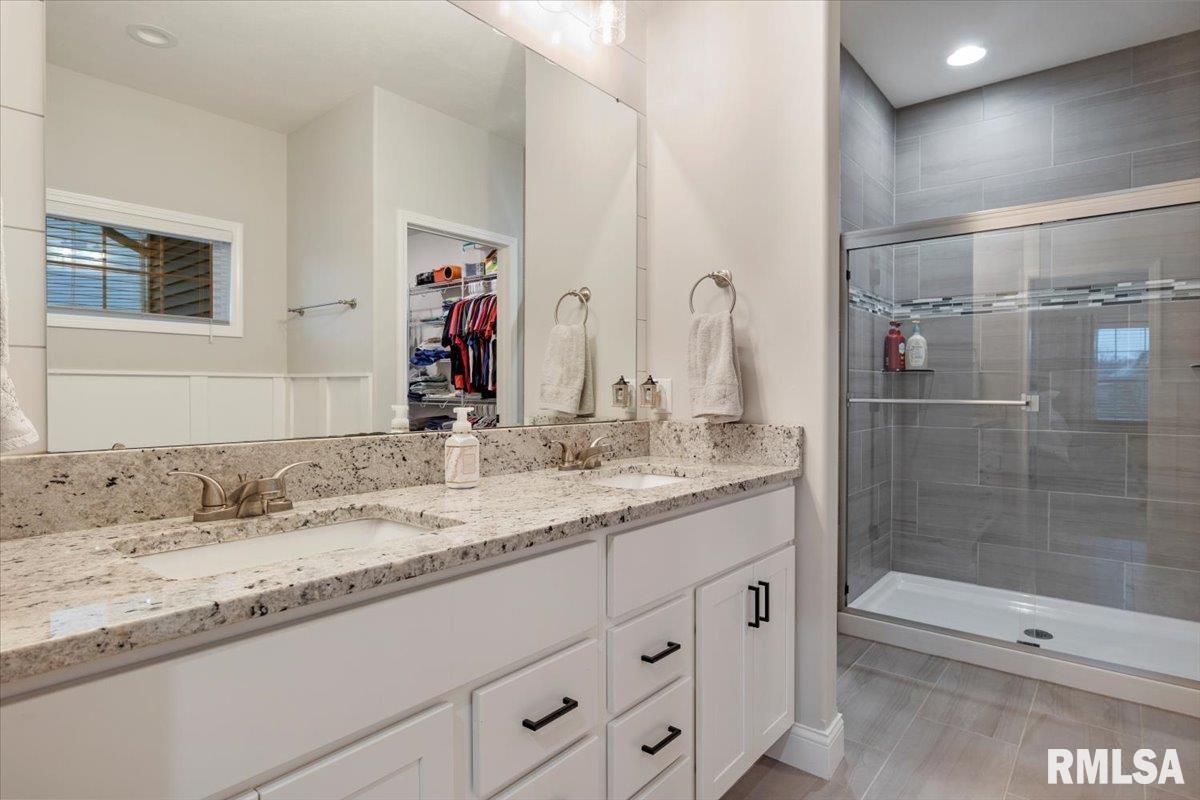 1420 Lake Pointe Court Springfield, IL 62712 - Photo 22 of 41 Gallery Image 22