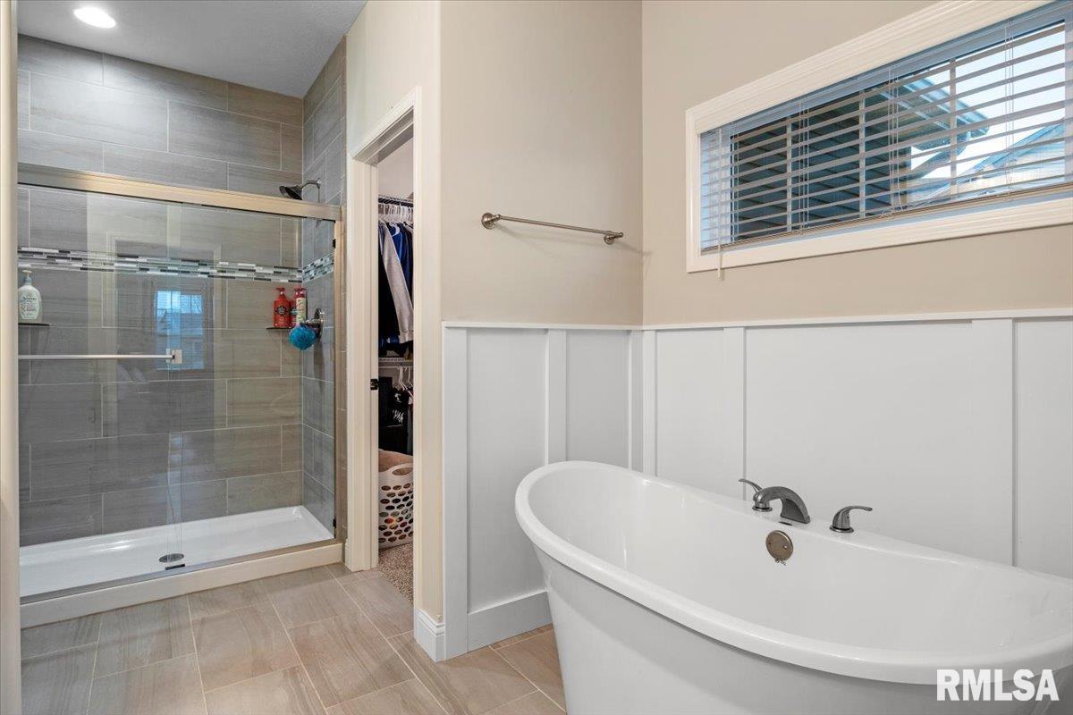 1420 Lake Pointe Court Springfield, IL 62712 - Photo 23 of 41 Gallery Image 23