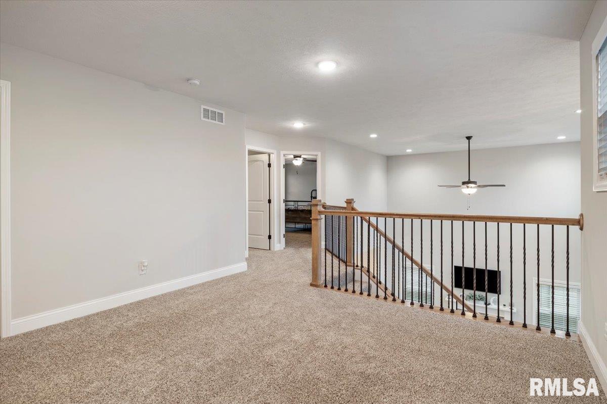 1420 Lake Pointe Court Springfield, IL 62712 - Photo 27 of 41 Gallery Image 27