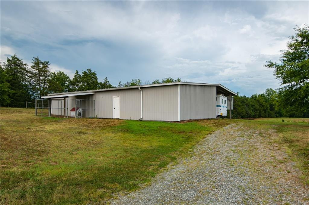 6261 Union Ridge Road Burlington, NC 27217 - Photo 25 of 34 Gallery Image 25