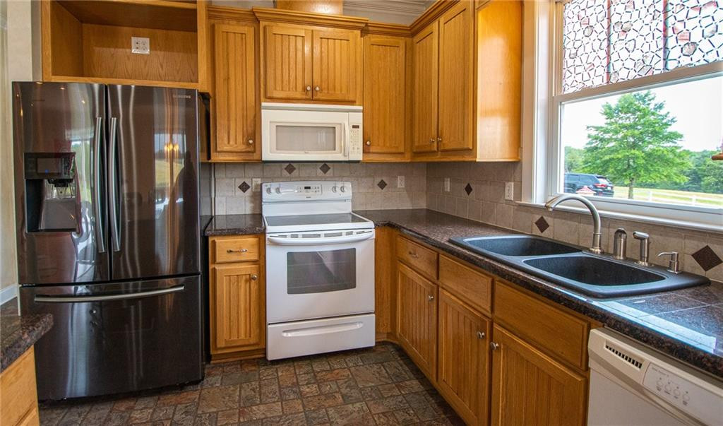 6261 Union Ridge Road Burlington, NC 27217 - Photo 9 of 34 Gallery Image 9