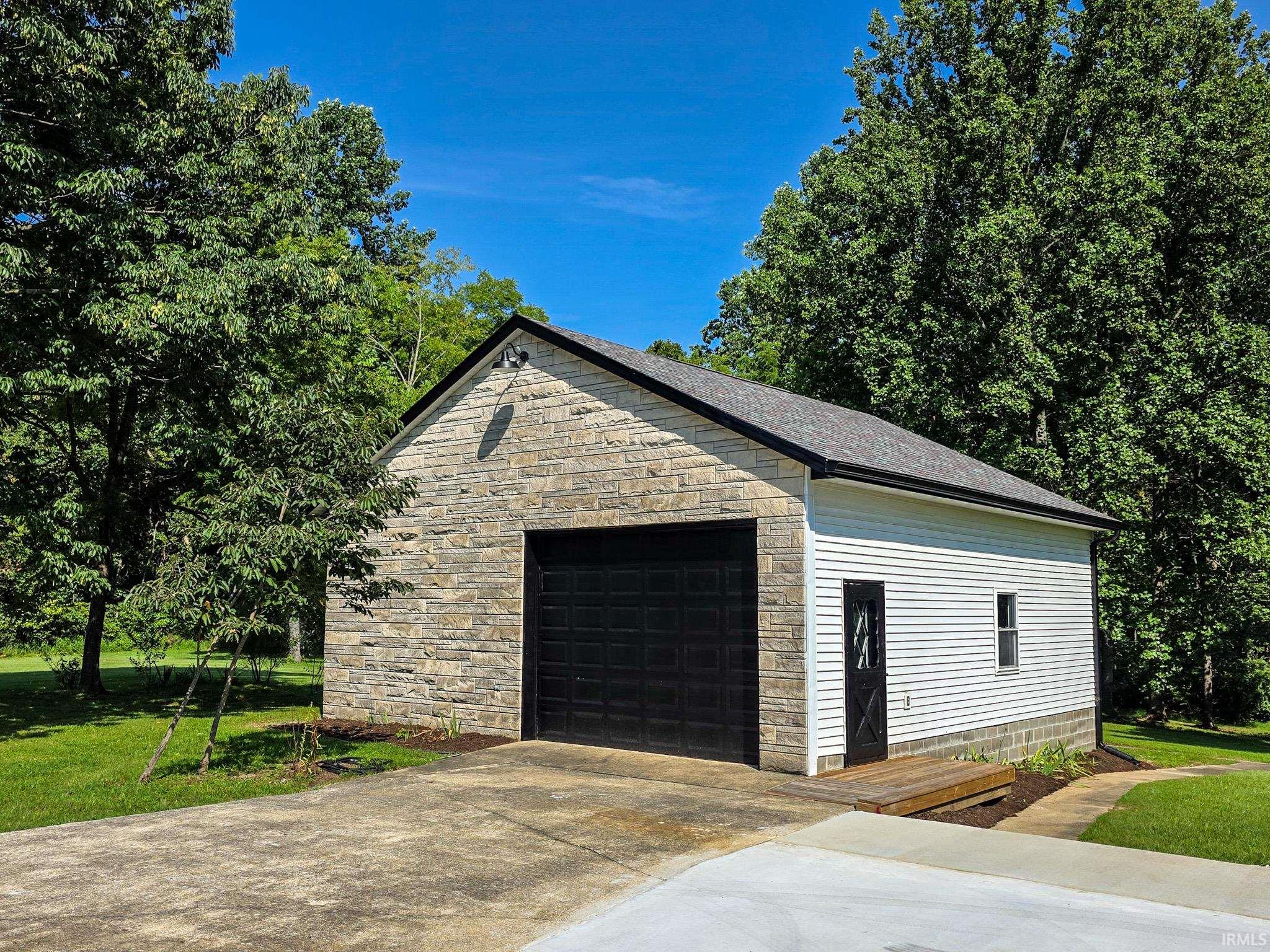 3561 East Stipp Road Bloomington, IN 47401 - Photo 26 of 36