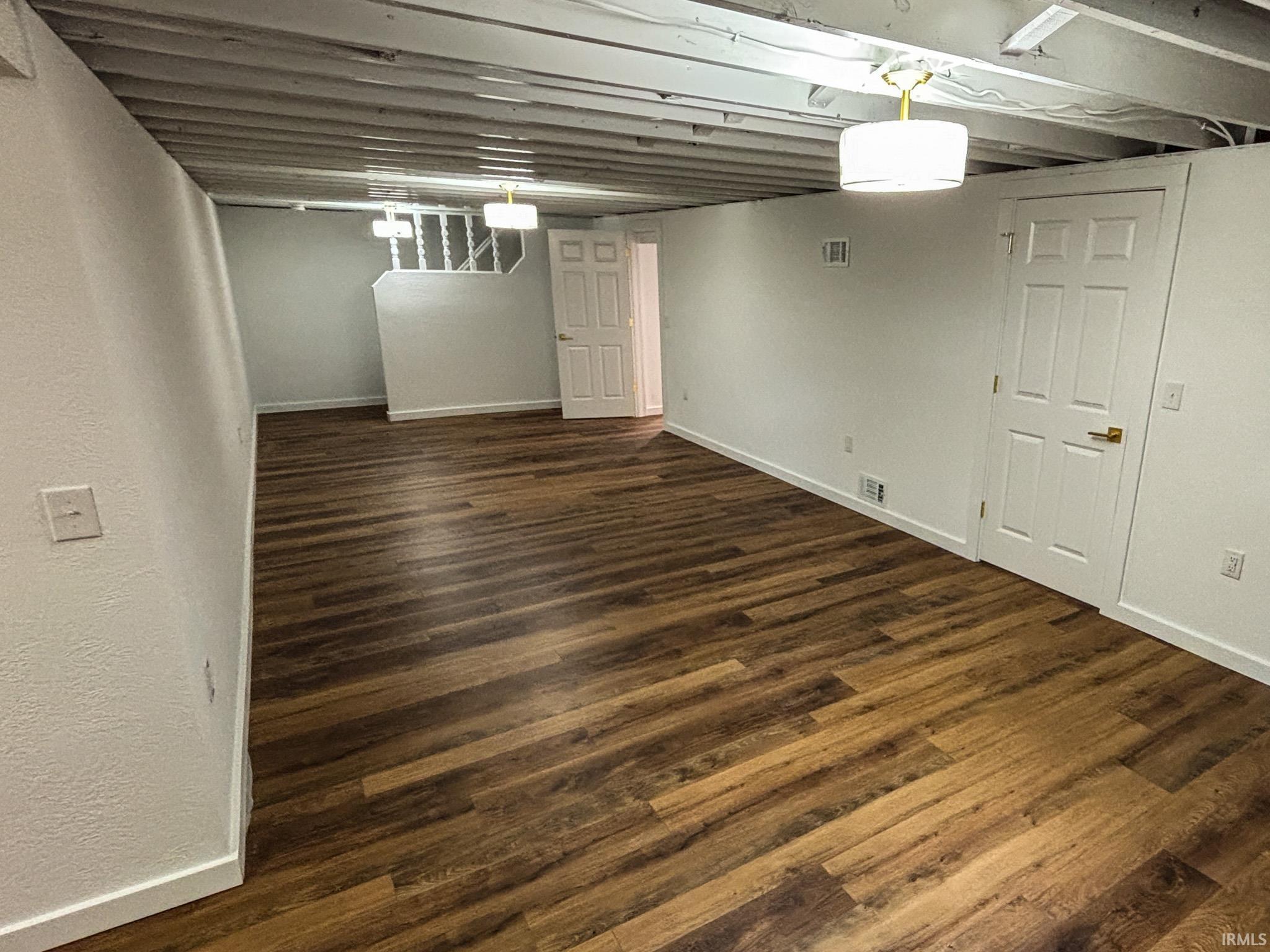 3561 East Stipp Road Bloomington, IN 47401 - Photo 4 of 36