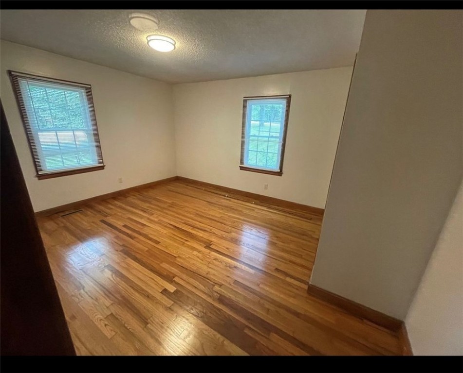 403 Boling Road Greenville, SC 29611 - Photo 4 of 8 Gallery Image 4