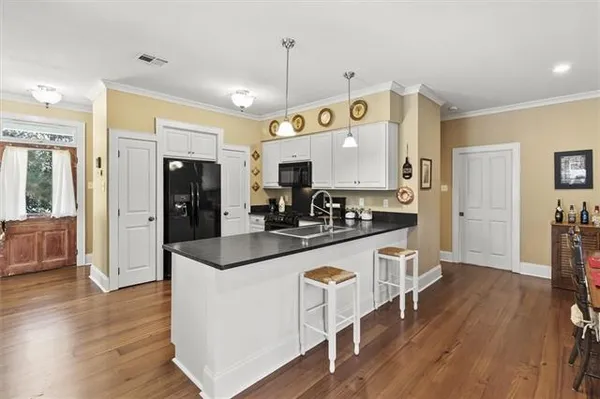 $569,000 | 325 Coffee Street, Mandeville, LA 70448
