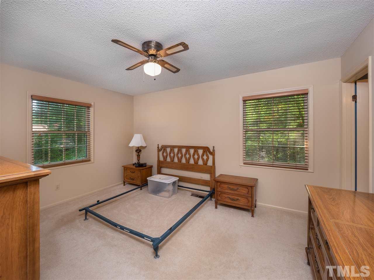 1710 Medfield Road Raleigh, NC 27607 - Photo 9 of 19