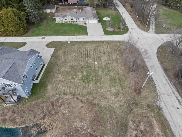 $330,000 | W5705 Summit Woods Lane, Unit 20, Rhine, WI 53073