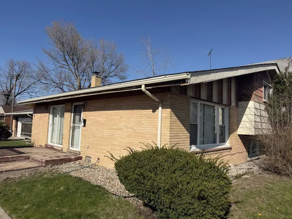 $2,600 | 14941 Evans Avenue, Dolton, IL 60419