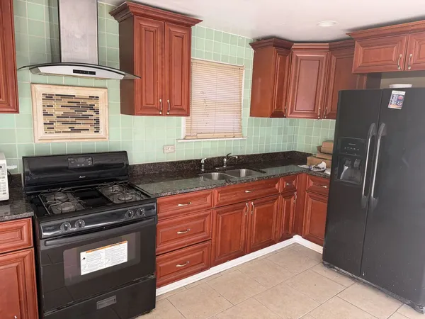 $2,600 | 14941 Evans Avenue, Dolton, IL 60419