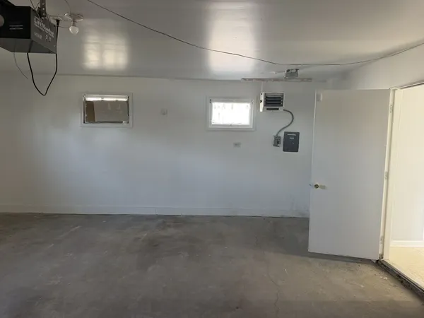 $2,600 | 14941 Evans Avenue, Dolton, IL 60419