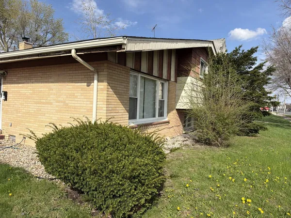 $2,600 | 14941 Evans Avenue, Dolton, IL 60419
