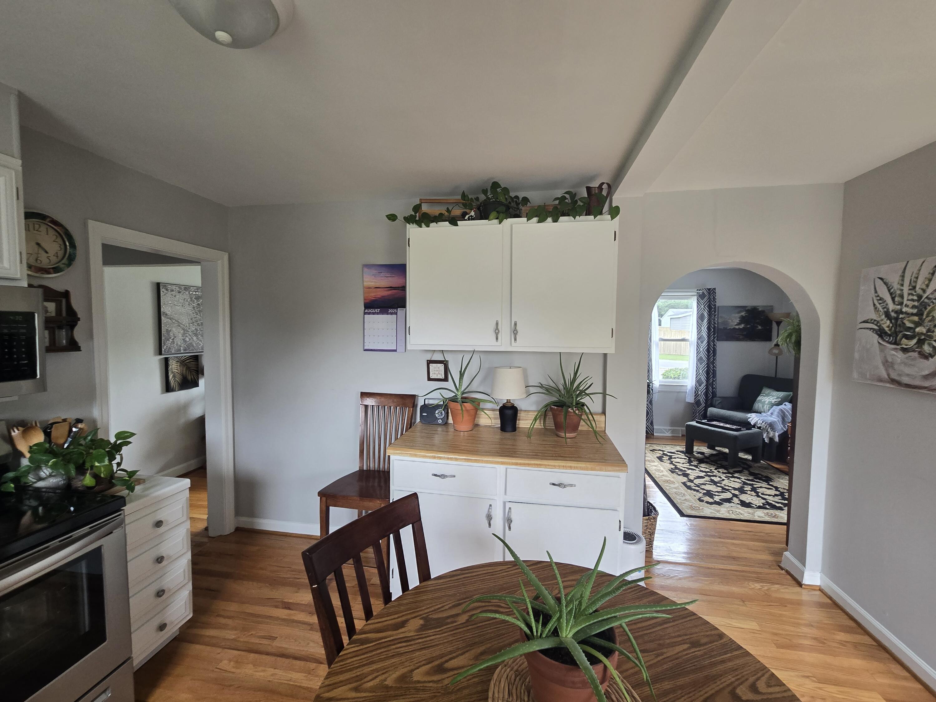 4803 Hazelridge Road Northwest Roanoke, VA 24012 - Photo 4 of 15 1000002991