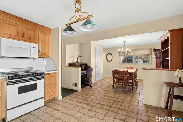 $649,000 | 378 High Street, Fairfield, CT 06824