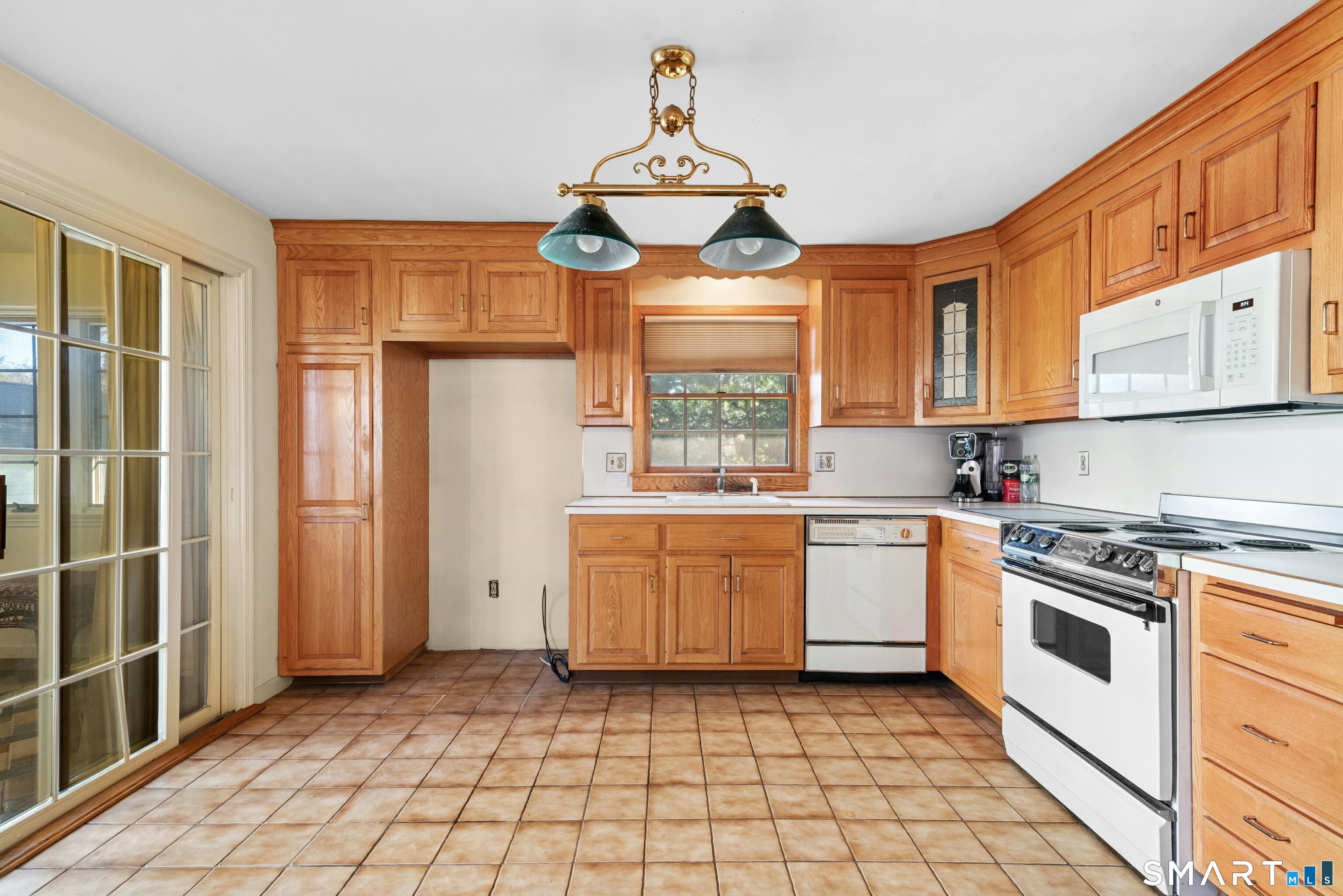 378 High Street Fairfield, CT 06824 - Photo 10 of 23