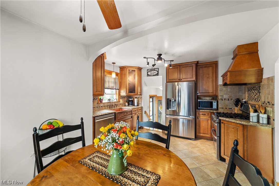 22791 Mastick Road Cleveland, OH 44126 - Photo 11 of 35 Kitchen