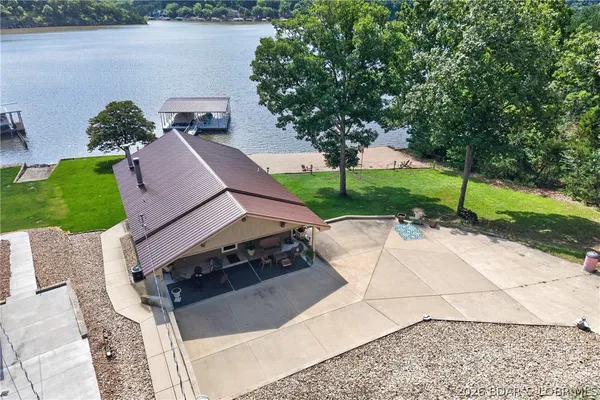 $625,000 | 134 Turning Leaf Lane, Climax Springs, MO 65324