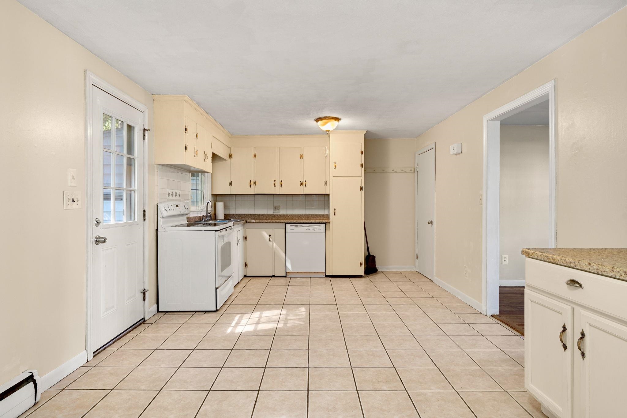 403 High Street Hampton, NH 03842 - Photo 31 of 48