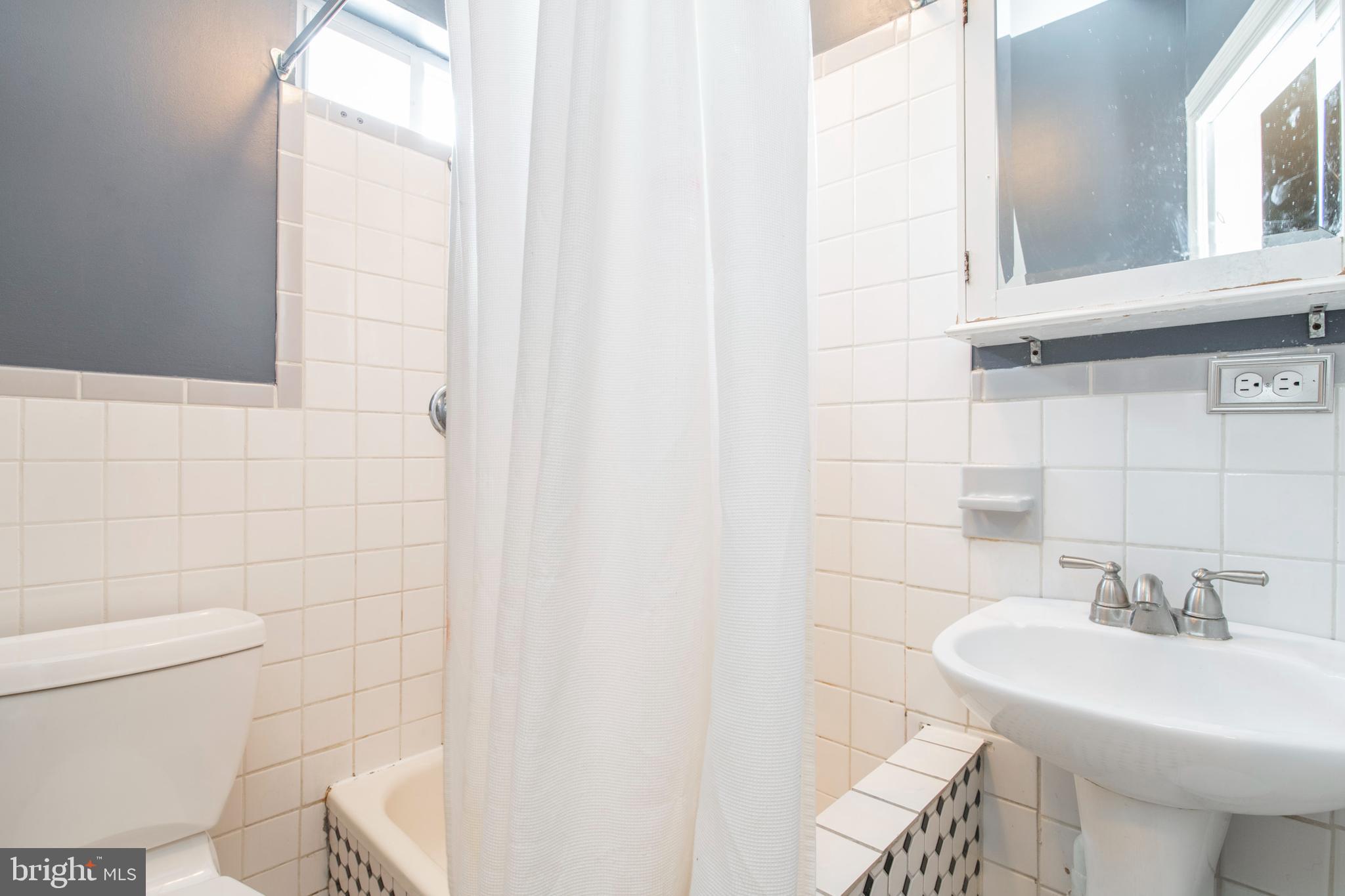 407 Ripka Street Philadelphia, PA 19128 - Photo 17 of 20 Hall Bathroom