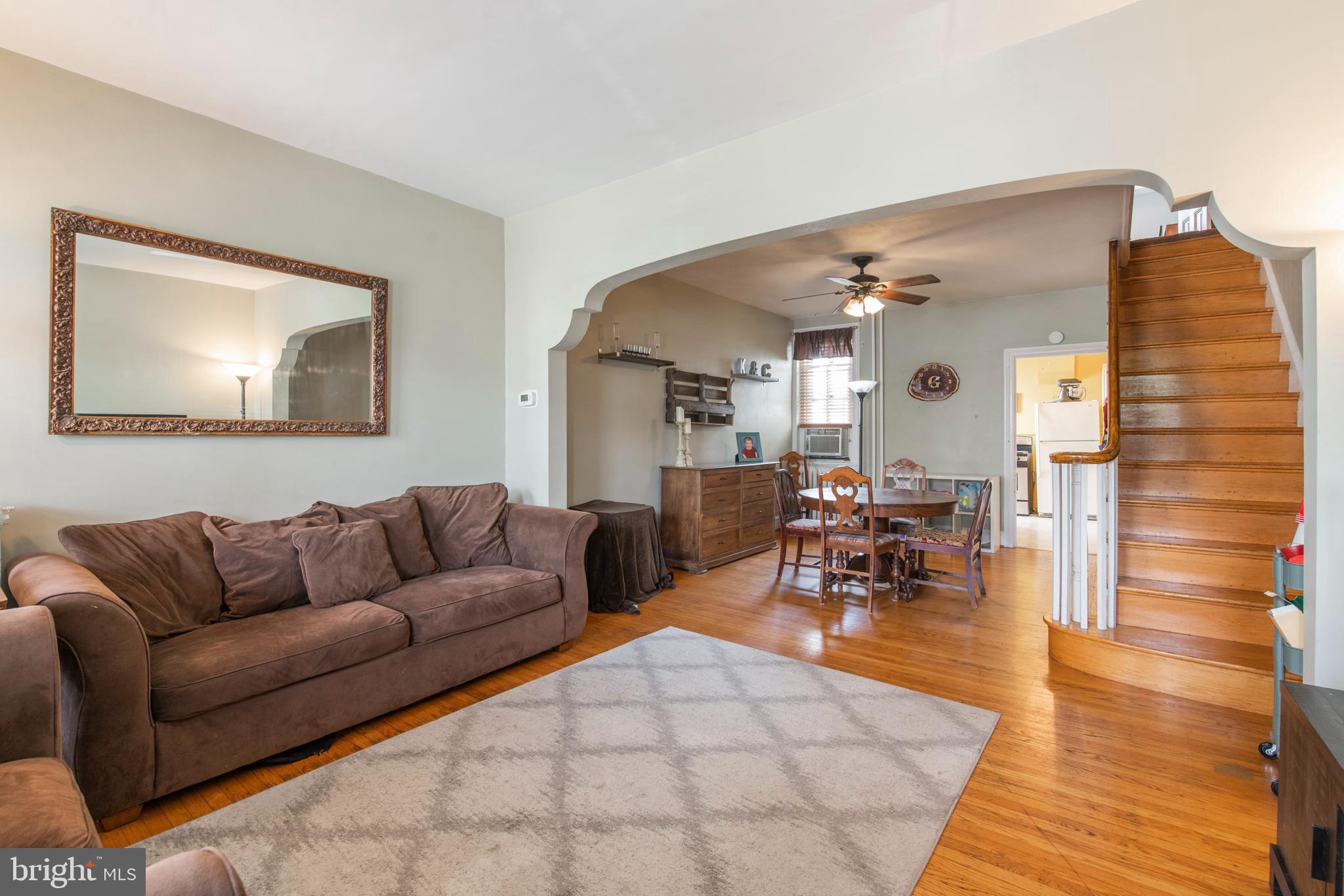 407 Ripka Street Philadelphia, PA 19128 - Photo 3 of 20 Living Room
